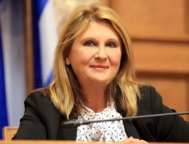 Σ.Βούλτεψη: «Δεν είχε καμία δουλειά να απαντήσει η Παπακώστα, όποιος έχει τη μύγα, μυγιάζεται»